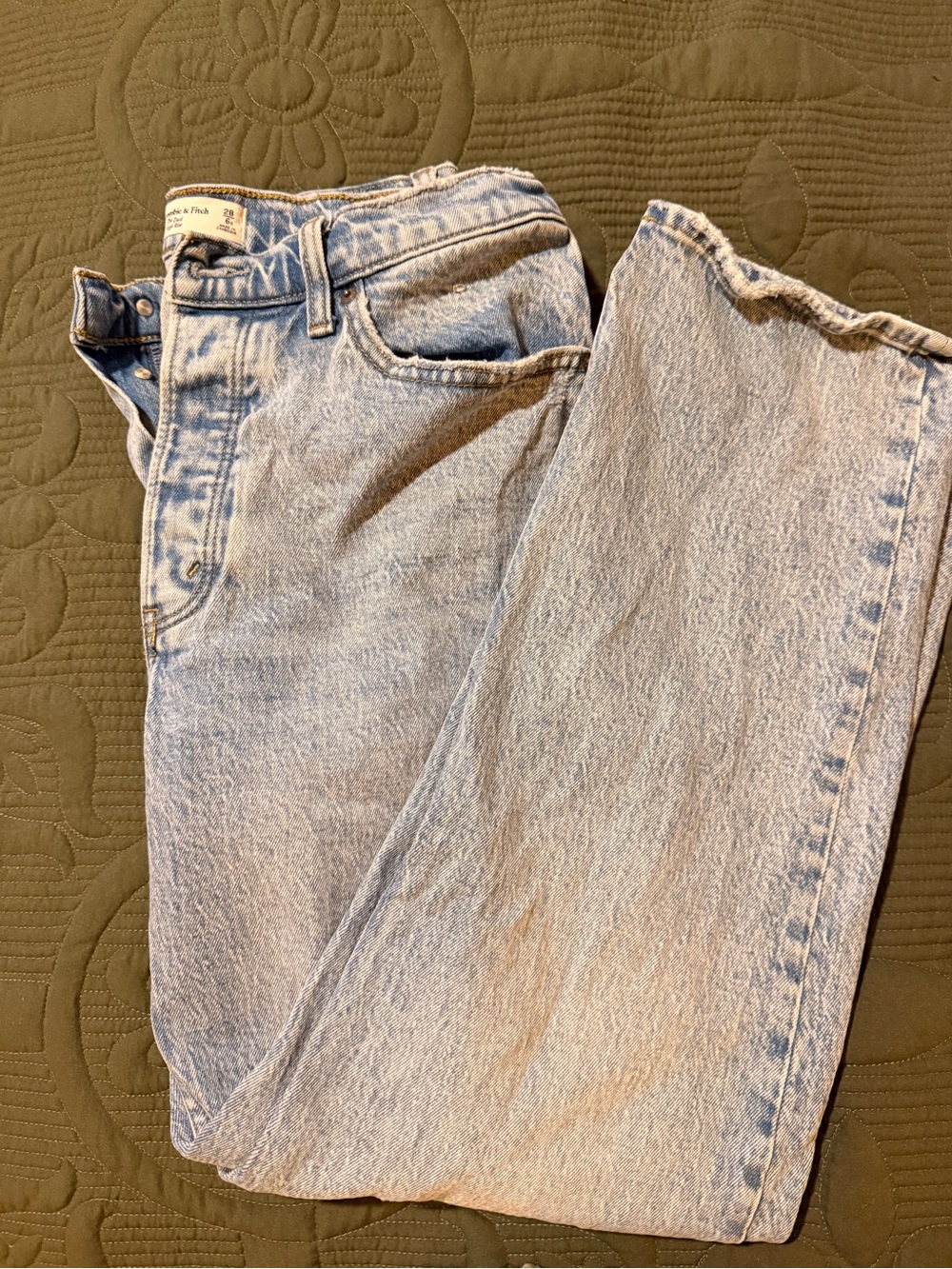 Abercrombie and Fitch The Dad Jeans size 28s